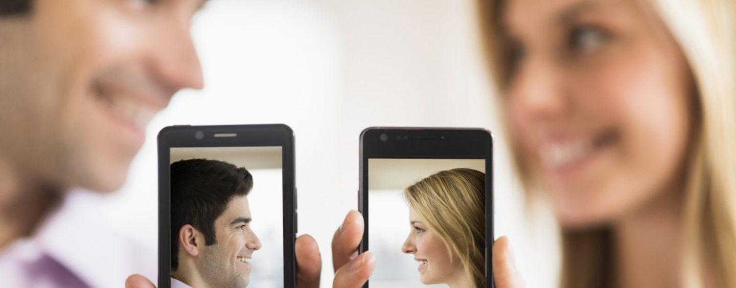 Tecnologia é a grande aliada dos solteiros para o Dia dos Namorados