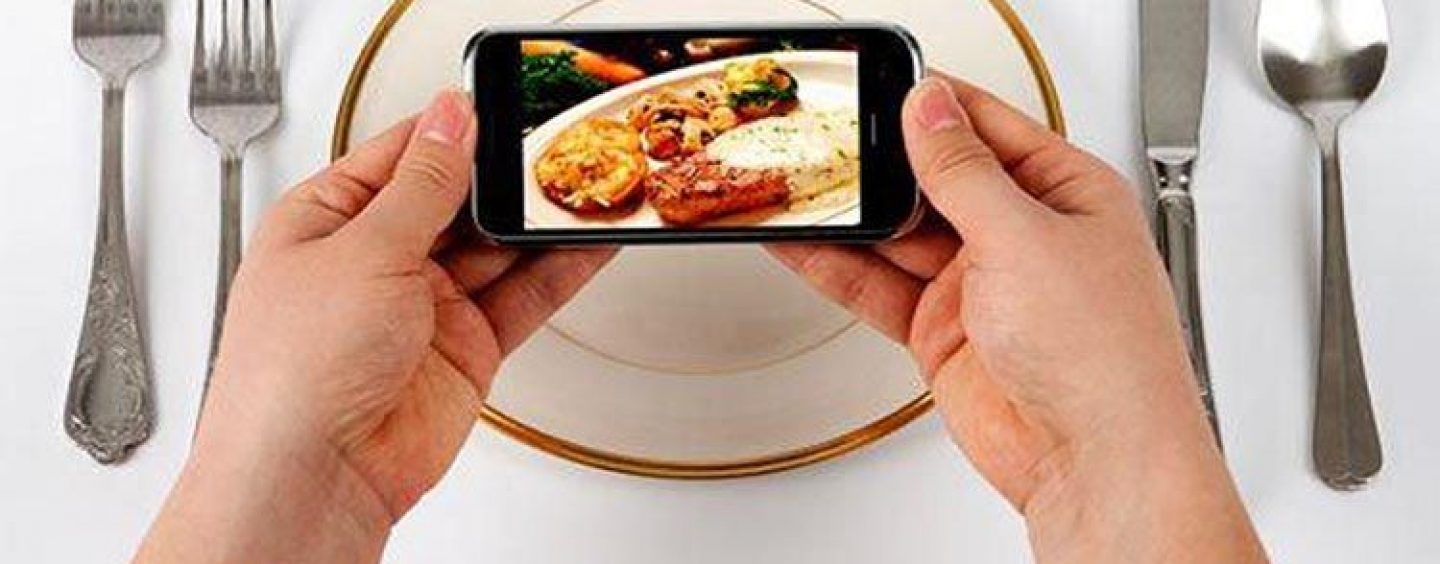 Um em cada três internautas tem app de delivery de comida