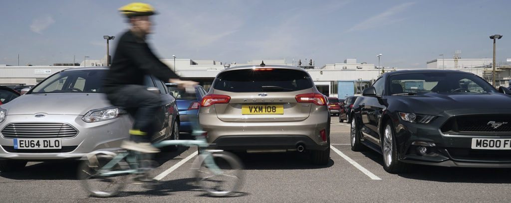 Ford apresenta nova geração de câmera de ré para automóveis