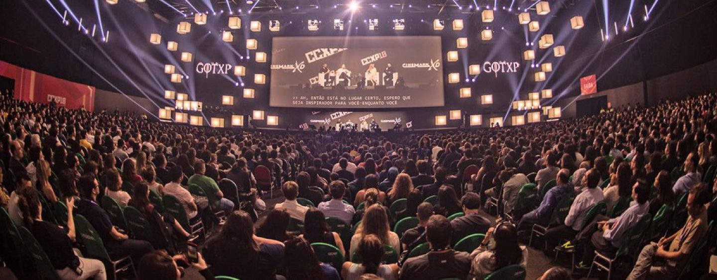 CCXP: Evento começa com presença de astros de Game of Thrones e homenagem ao cineasta Chris Columbus
