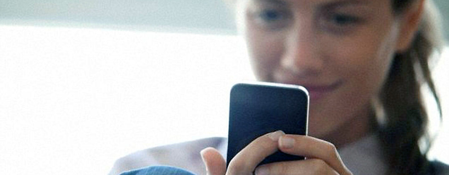 Google lança chamadas verificadas para combater golpes telefônicos