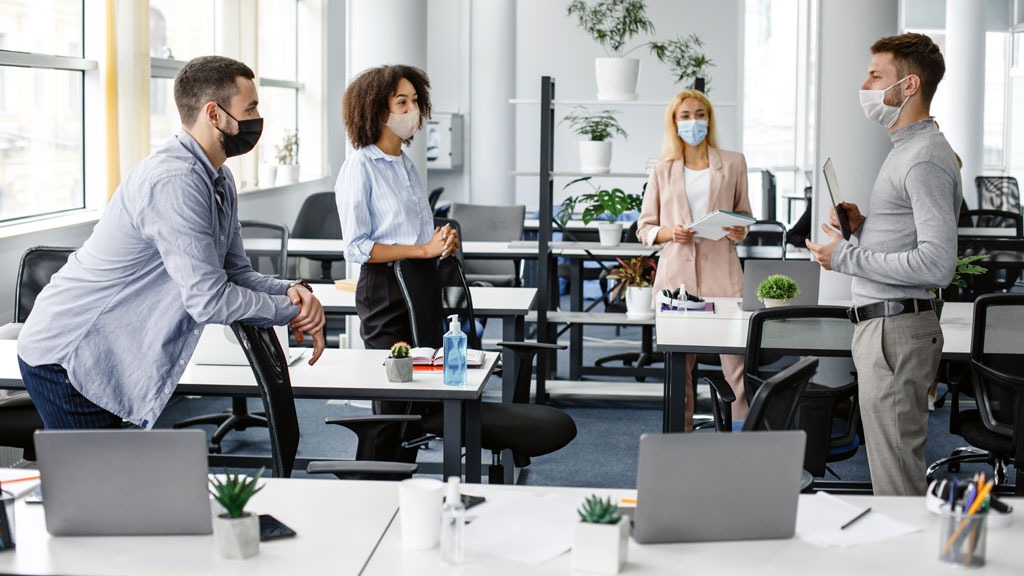 Retorno gradual aos escritórios exige que cuidados sejam tomados