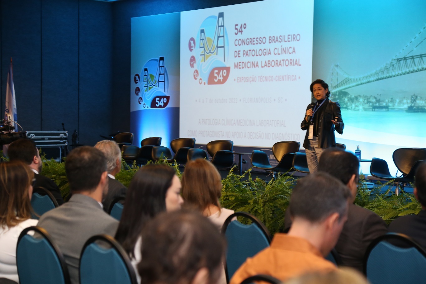 Palestra Magna reforça a importância do diagnóstico no tratamento do paciente